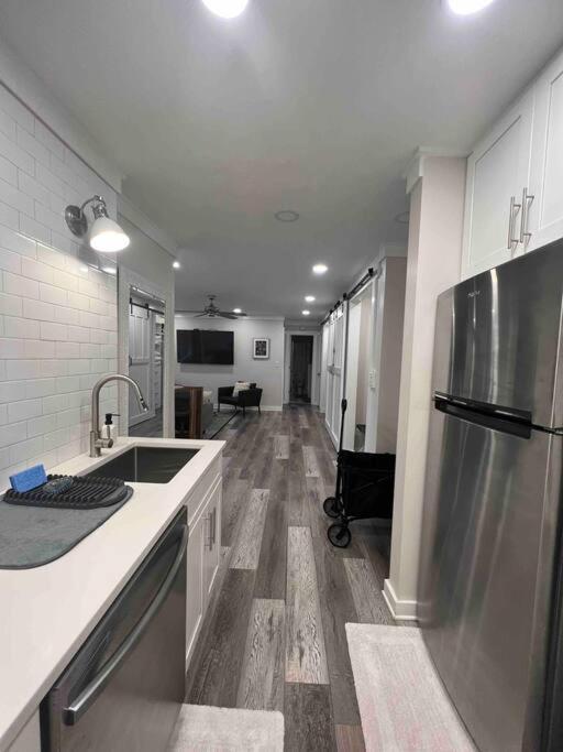 Cozy Haven In The Cloud Apartment Atlanta Bagian luar foto
